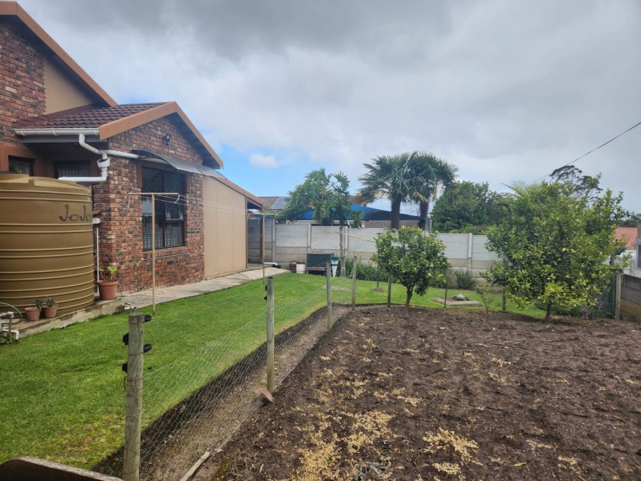 2 Bedroom Property for Sale in Denneoord Western Cape